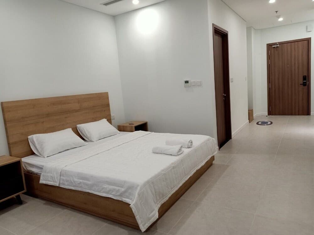 Luxury Scenia Bay Apartment with Seaview