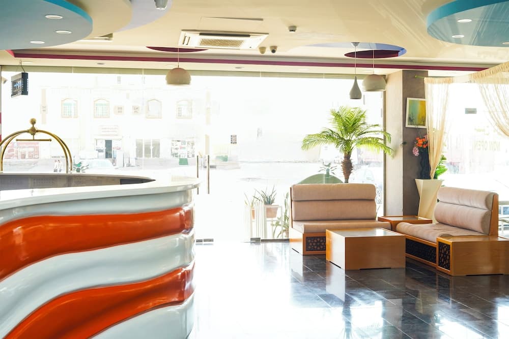 Palette Muscat Al Bayrahaa