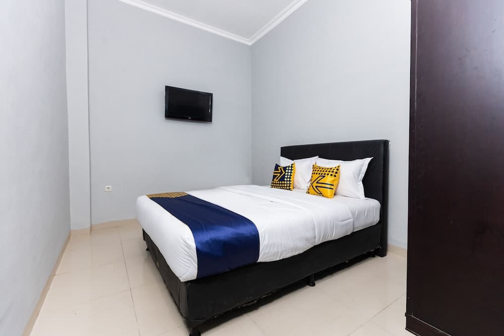 SPOT ON 2433 Pondok Akuanna