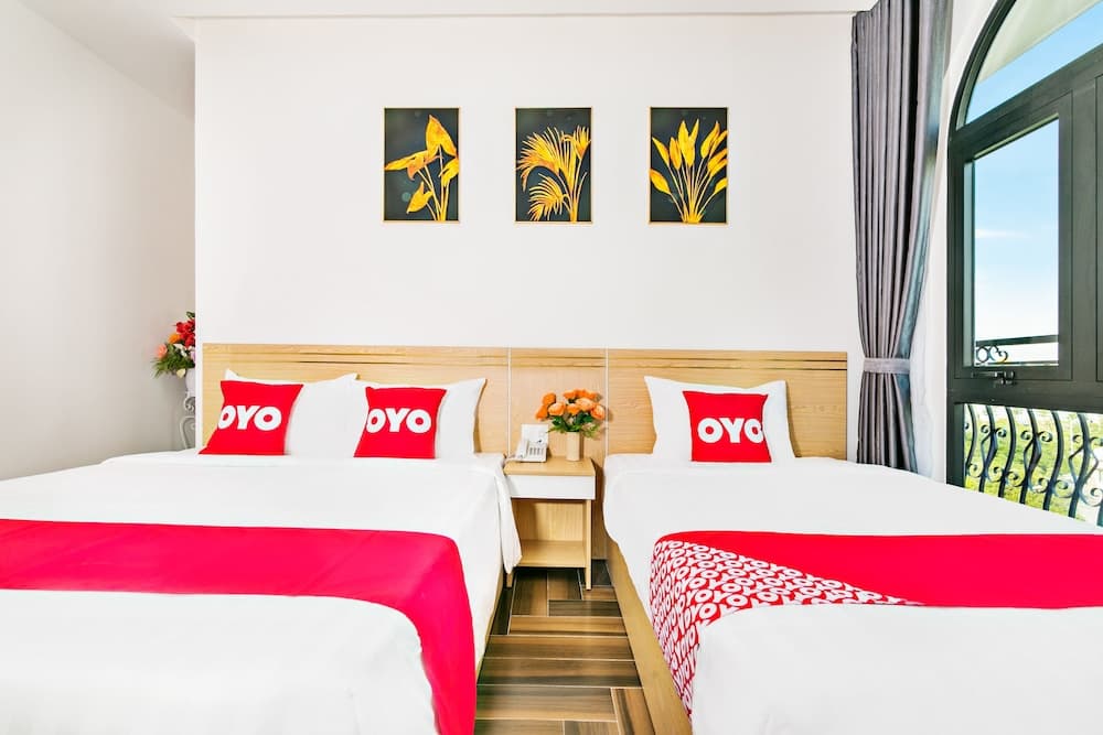 OYO 774 Euro Star Hotel