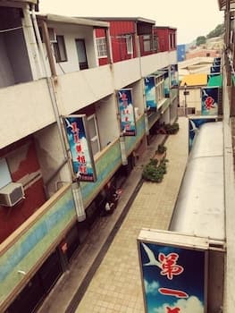 Dongyin First Homestay