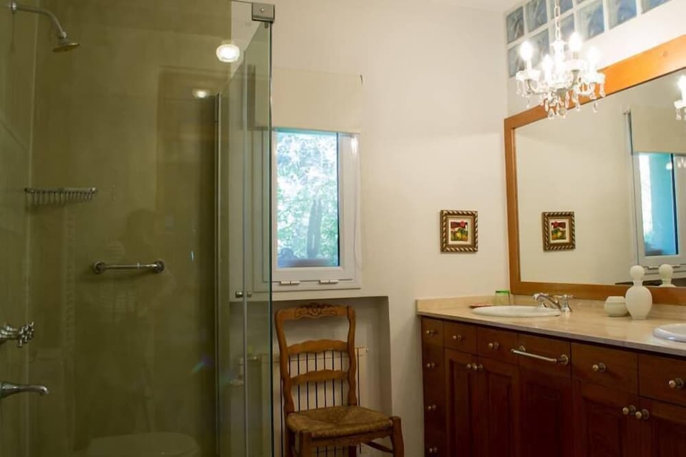 La Casa de Paula Hosteria Artesanal