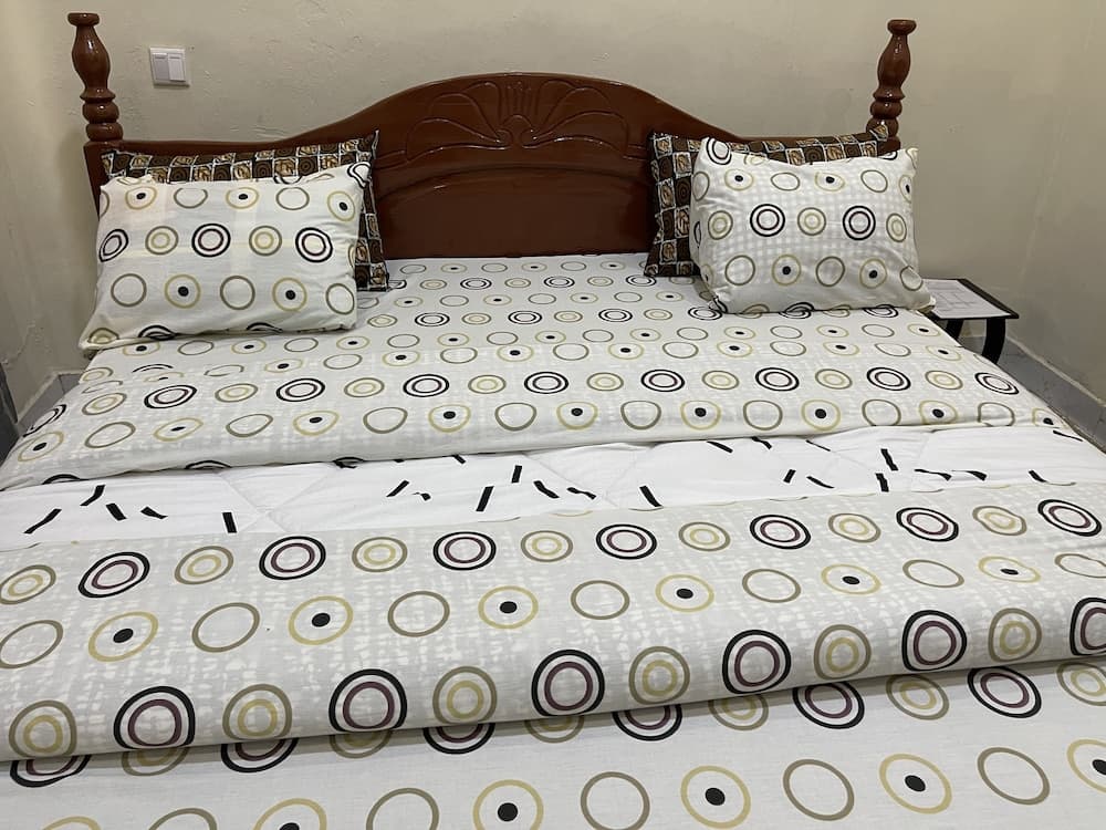 Virunga Homestay & Campsites