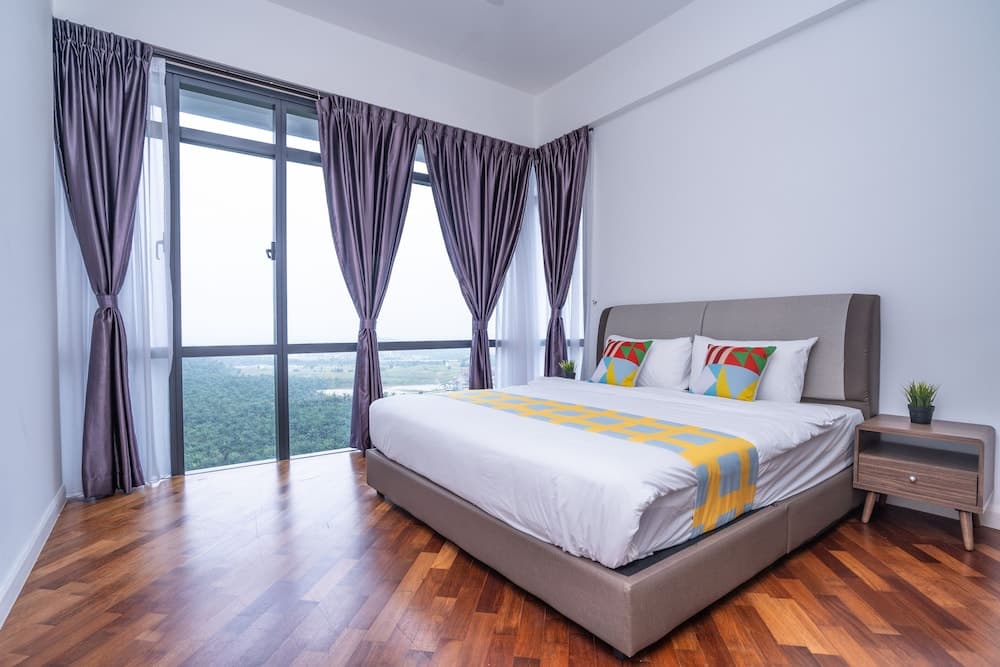 OYO Home 89725 Beautiful 3br Grand Medini