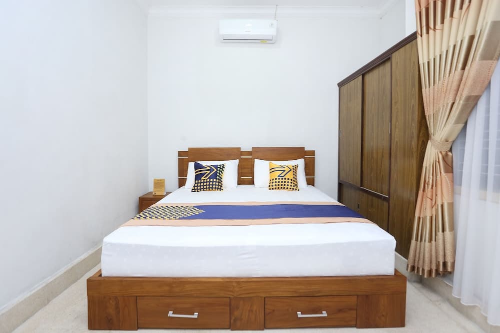 OYO 2268 Tim-tim Homestay SyariahNearUniversitas Gadjah Mada