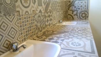 Maayong Hostel - Adults Only