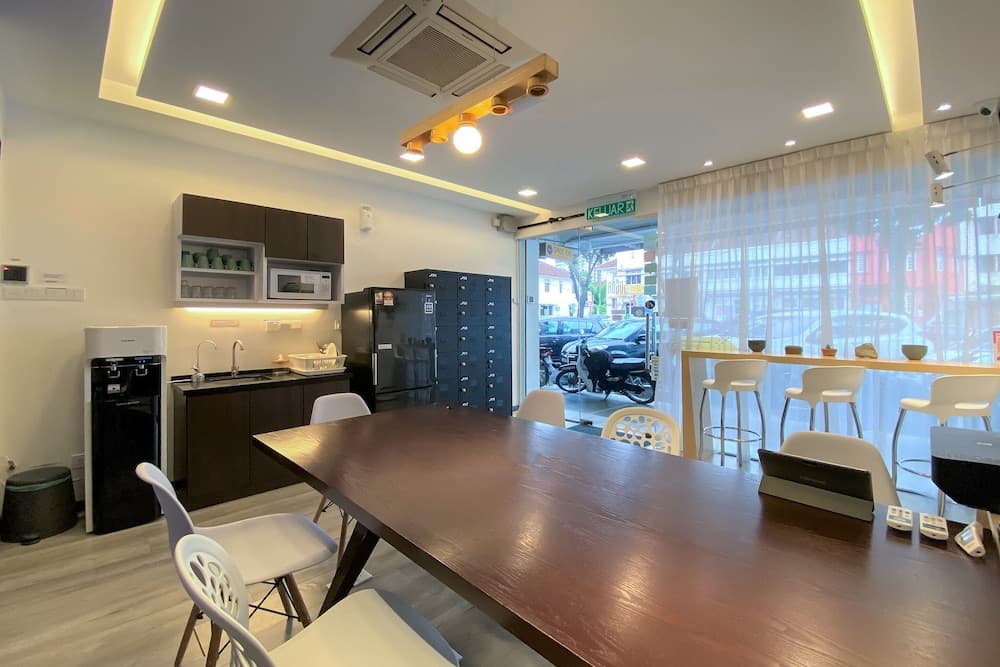 OYO 89809 Sogor Girls Dormitory