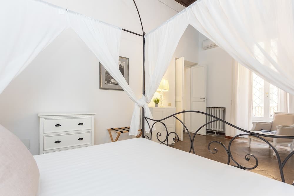 Rental in Rome Bramante Luxury