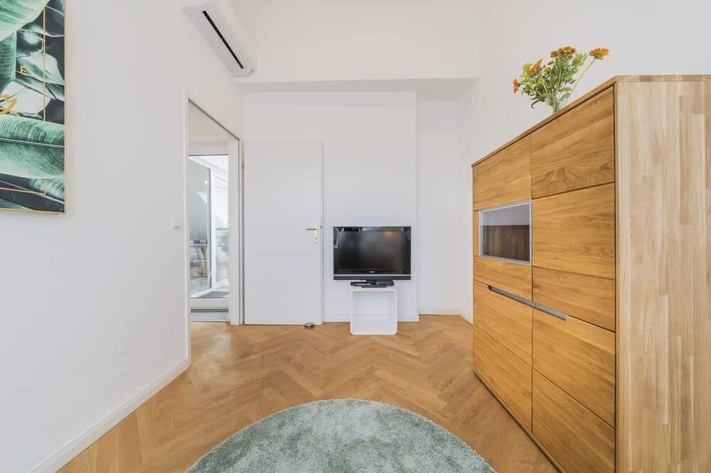 100sqm w terrace-Danube-AC - Netflix-3BR