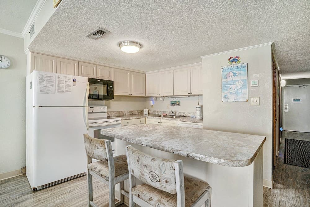 0402 Waters Edge Resort 2 Bedroom Condo by RedAwning