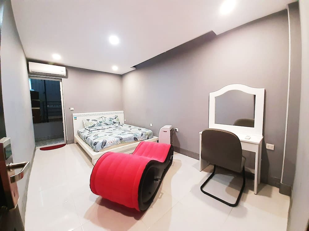 Ba Sao Hotel - Hostel