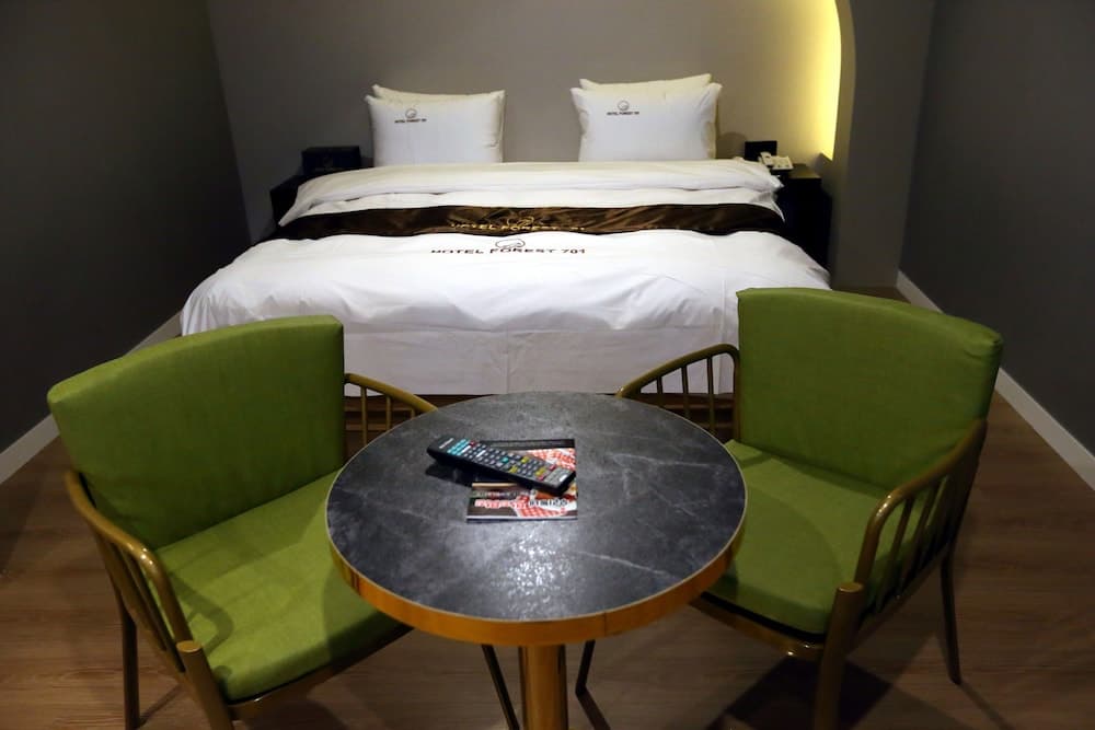 Forest 701 Hotel