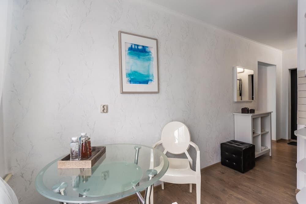 Apartment on Druzhinnikovskaya 11A