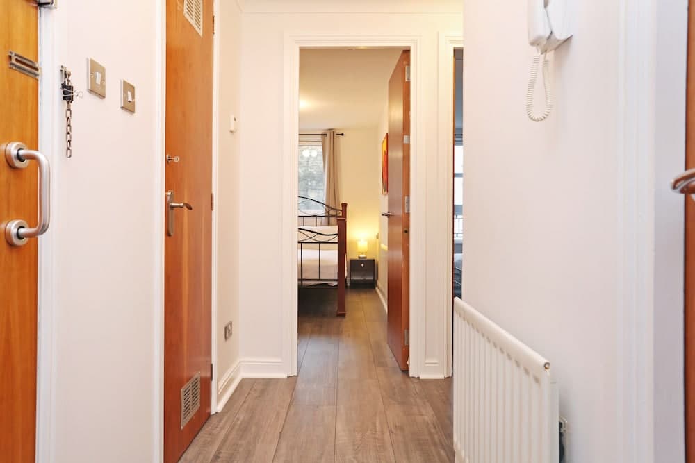 Apartment Near The Royal Mile With Parking