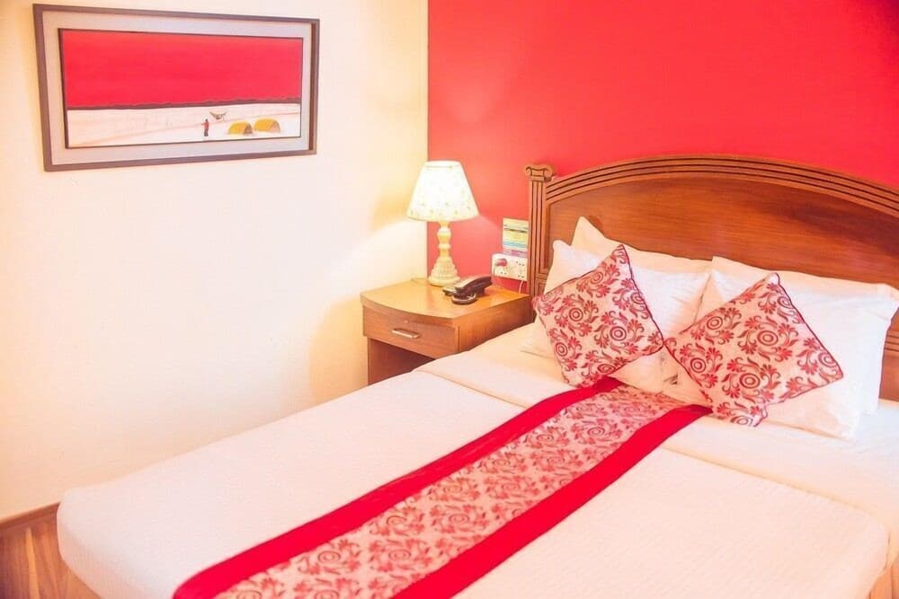 Praasad Paradise Hotel & Resort