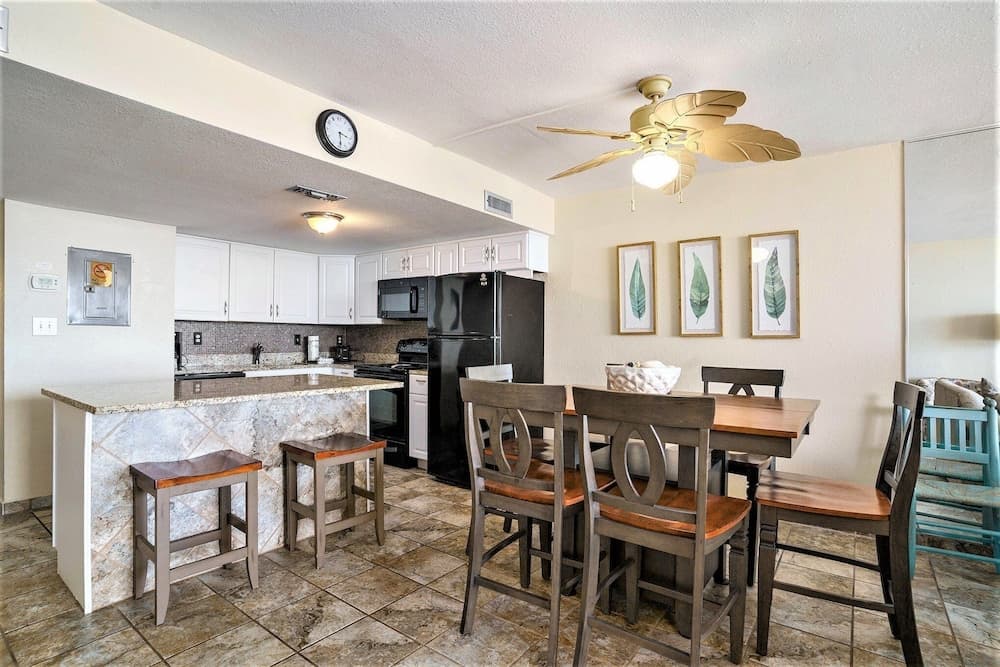 1011 Waters Edge Resort 2 Bedroom Condo by RedAwning