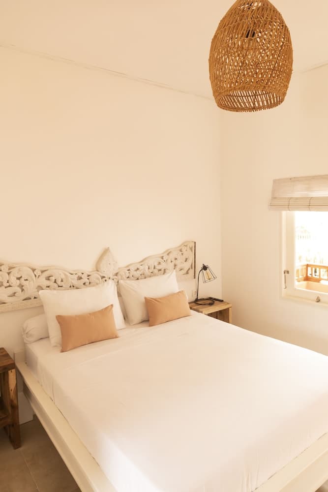 The Room Padang-Padang