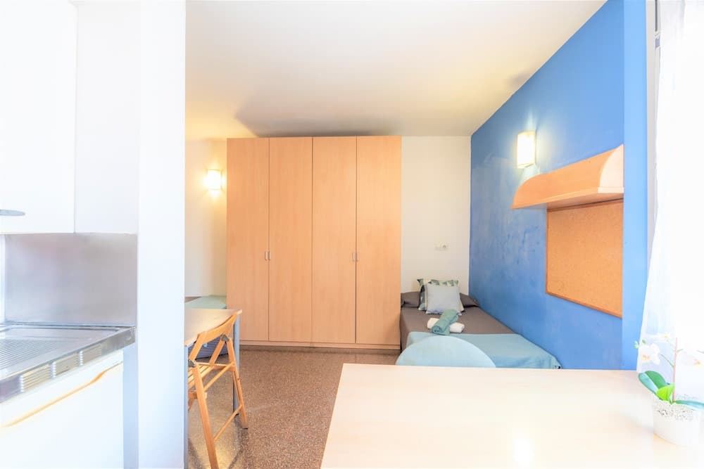 Residencia Universitaria Resa La Ciutadella -Campus Accomodation