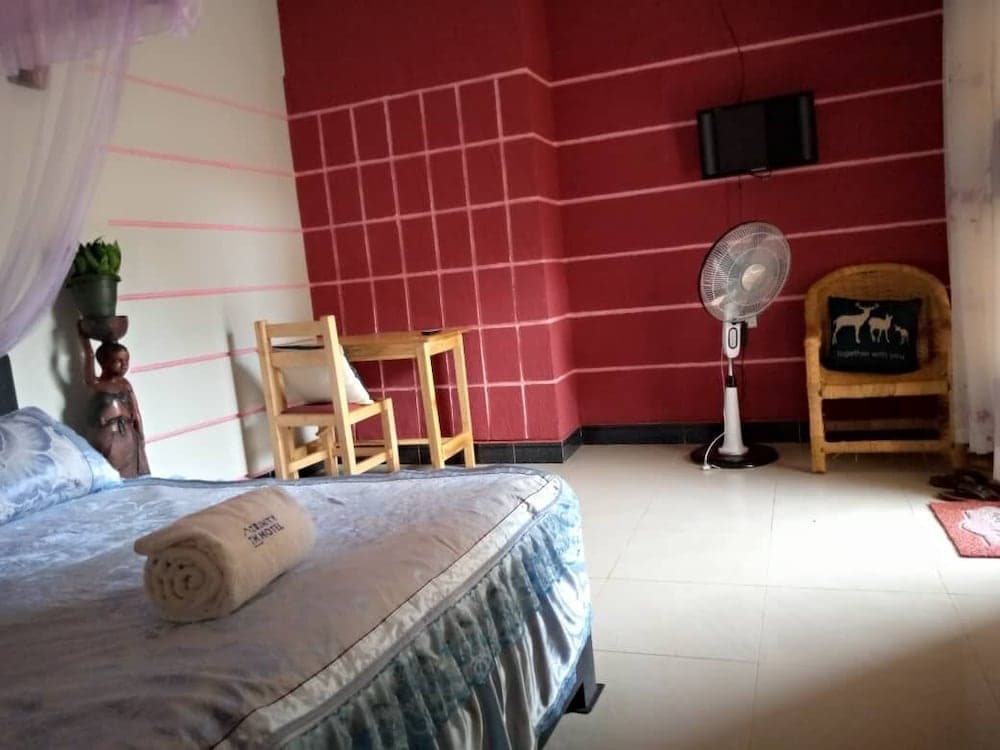 Trinity Motel Entebbe