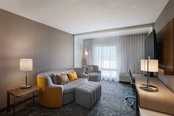 Courtyard by Marriott Dallas Grand Prairie