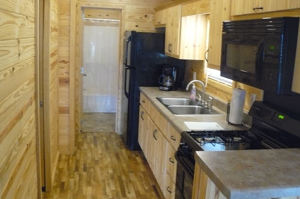 Lake Guntersville State Park RRM Cabins