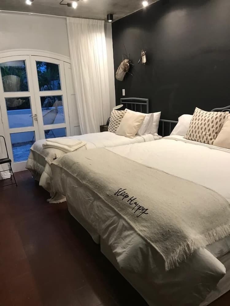 Casa Lola Hotel Boutique