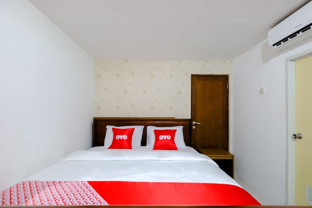 OYO 2499 Penginapan Ratu Emas
