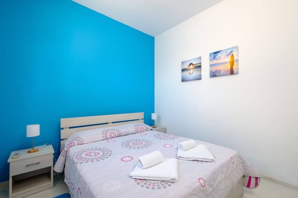 Anonymous - 2BR - 2Floors - Central