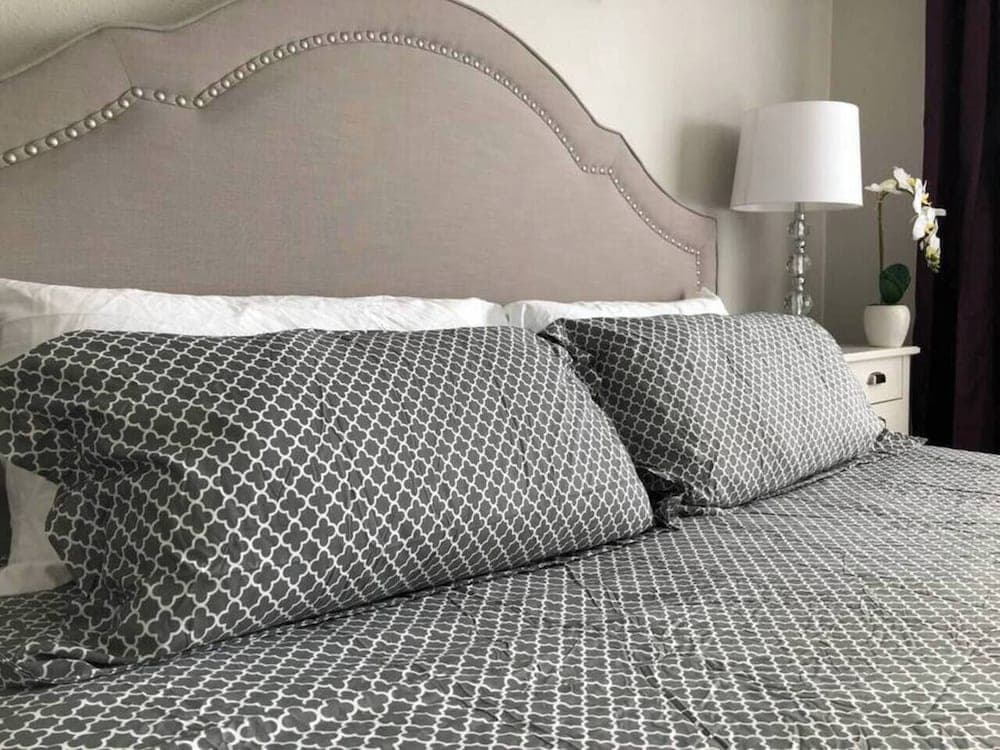 Parsley · New! Luxury, Near Disney & Universal. Sleep 9