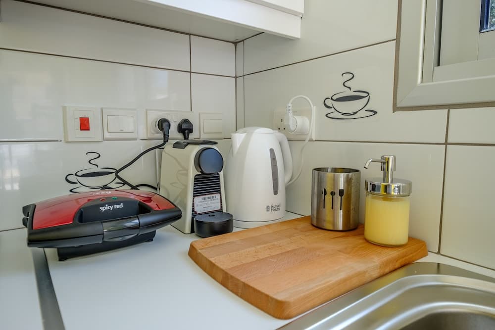 Gabinos - 1BR - Square Center