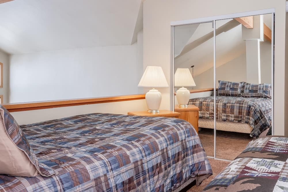 Snowcreek #856 Phase V