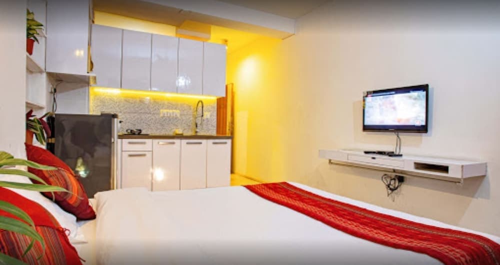 Emkay Apartment Guest House