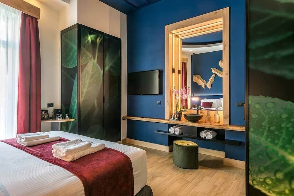 Artion Boutique by Enorme