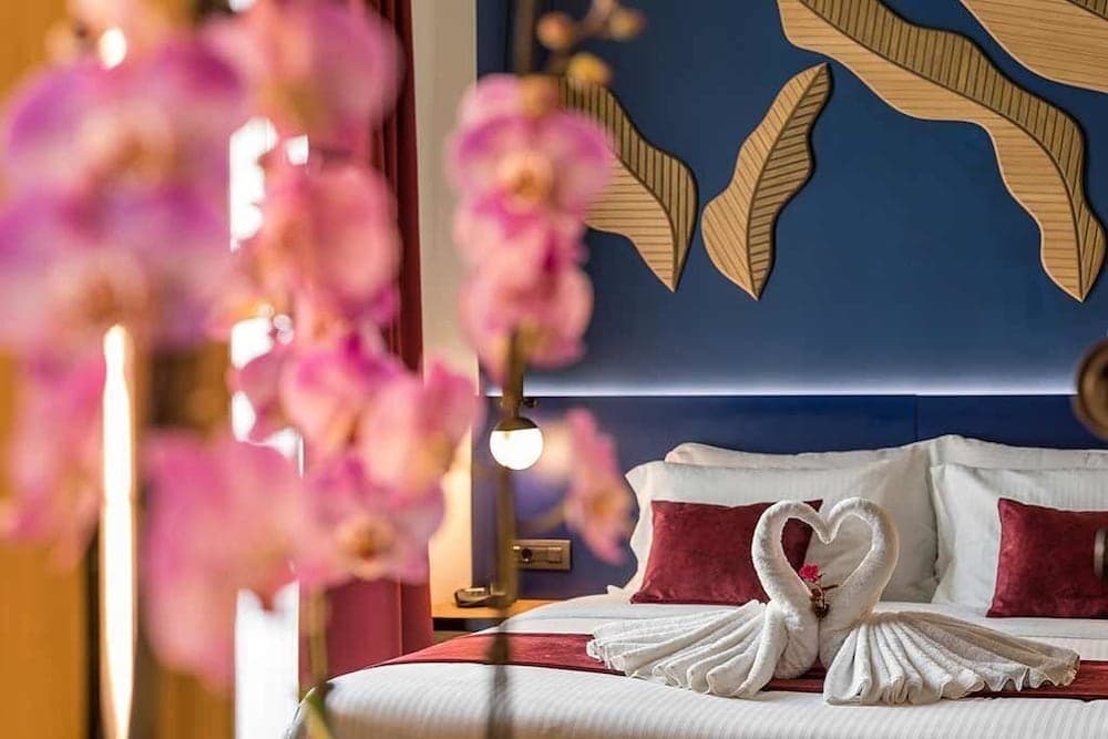 Artion Boutique by Enorme