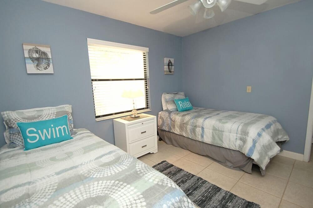 The Anna Maria Island Beach Castaway 2