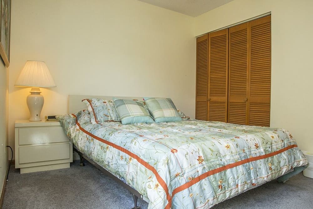 Claremont Holiday Home