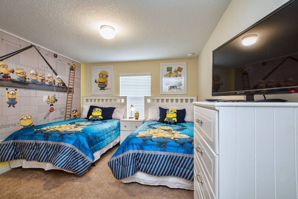 8926mp - Paradise Palms