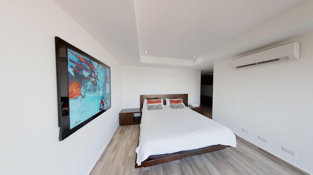 Luxury Penthouse in Chapultepec Guadalajara 17A