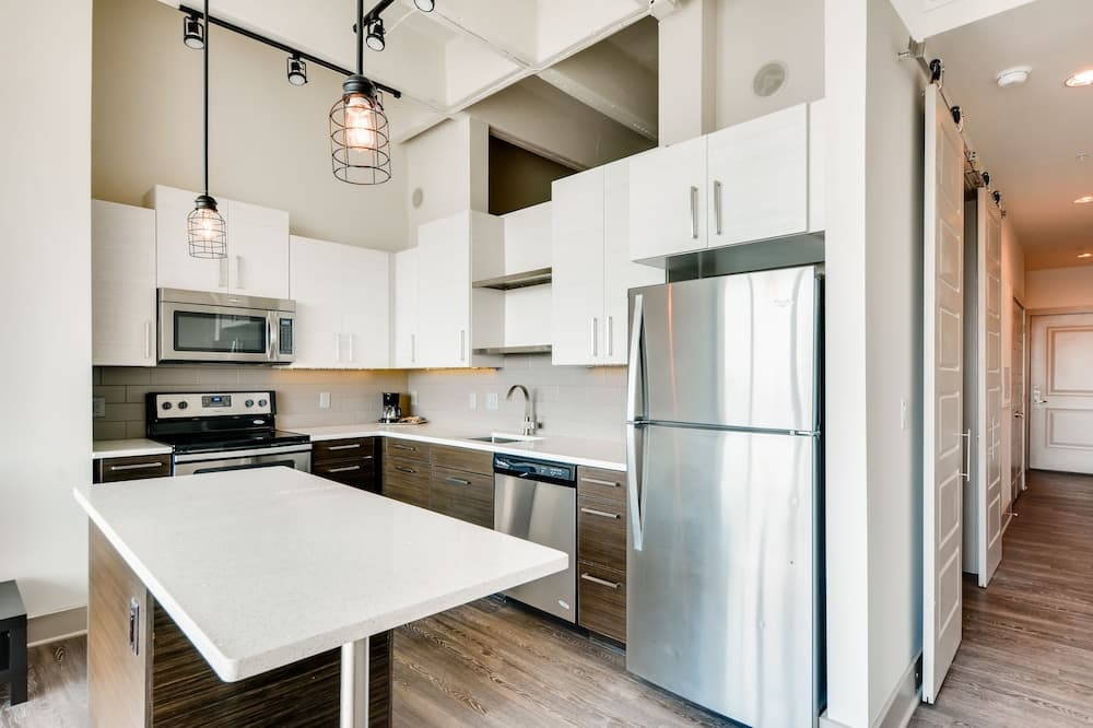 1stHomeRent Centennial Apartments