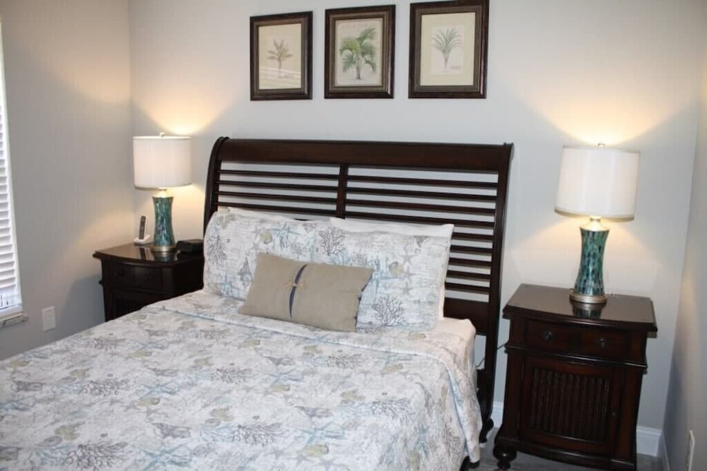 The Anna Maria Island Beach Paradise 5