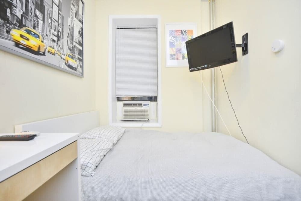 Fancy 2 BR on Upper East Side