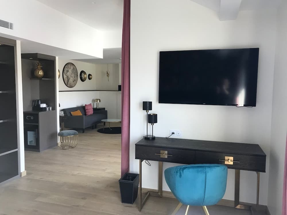 Hotel La Villa Port d Antibes & Spa