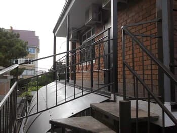 Guesthouse on Sevastopolskoy