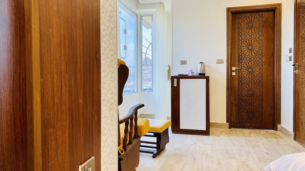 Queen Pyramids Cleopatra