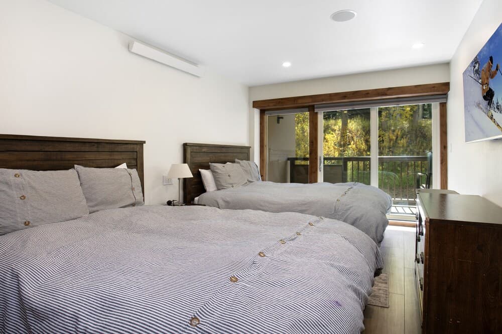 103 Fallridge Miniums 3 Bedroom Condo by RedAwning