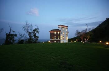 Yangjiao Cun Haijing Homestay