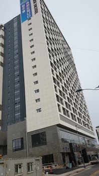 Sokcho Daemyeong Samsung Home Prestige Pension