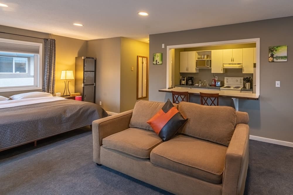 Banff Boundary Lodge-Mountain View Condo