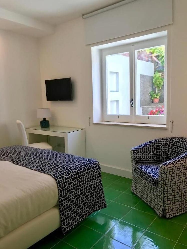 Sorrento Olive Tree Garden