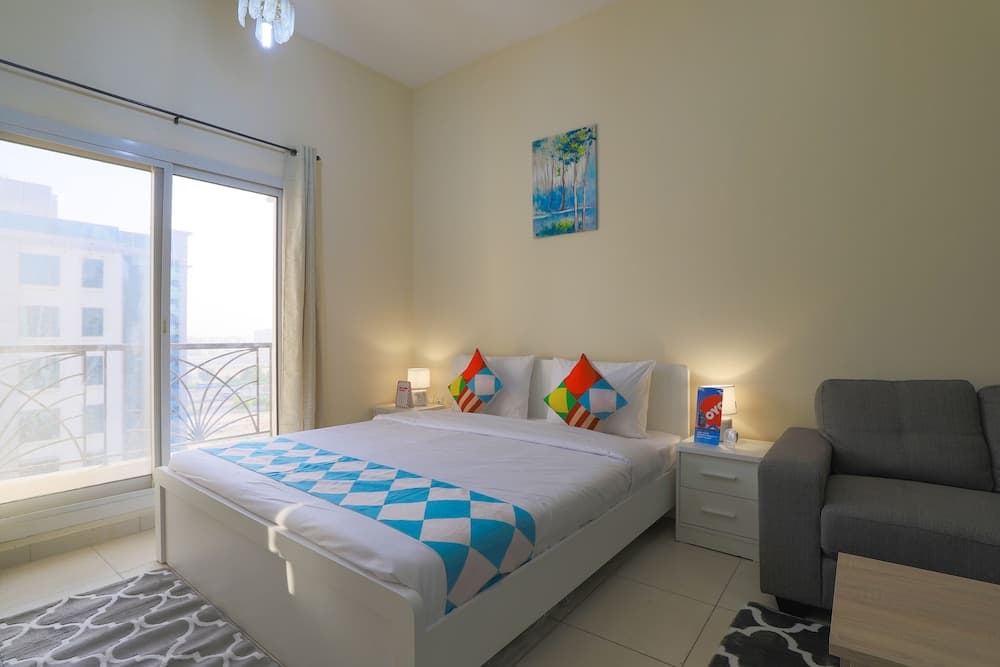 OYO 264 Home Cordoba Palace 607 Studio